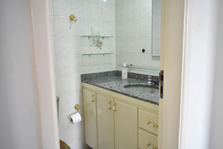 Apartamento para alugar com 72m², 3 quartos e 1 vagaBanheiro Social