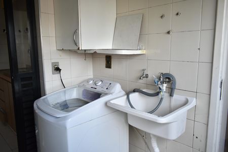 Apartamento para alugar com 72m², 3 quartos e 1 vagaÁrea de Serviço