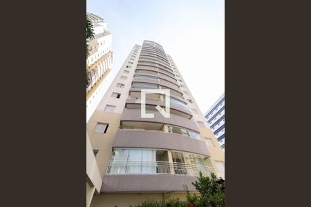 Apartamento à venda com 60m², 2 quartos e 1 vagaFachada