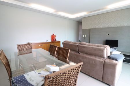 Apartamento para alugar com 3 quartos, 98m² em Morada da Colina, Uberlândia