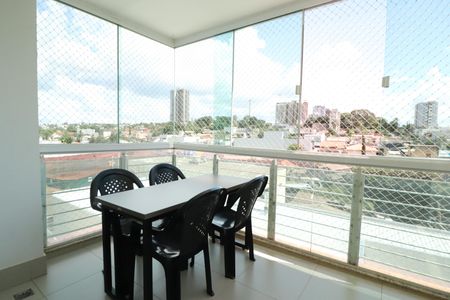 Apartamento para alugar com 3 quartos, 98m² em Morada da Colina, Uberlândia