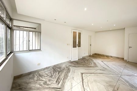 Sala de apartamento à venda com 3 quartos, 120m² em Santo Antônio, Belo Horizonte