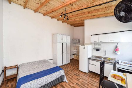Sala/Quarto de kitnet/studio para alugar com 1 quarto, 20m² em Sarandi, Porto Alegre