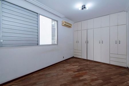 Apartamento à venda com 4 quartos, 270m² em Santa Cecilia, São Paulo
