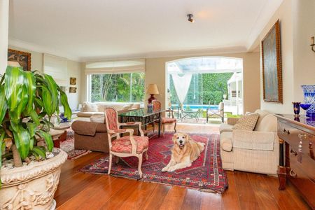 Casa à venda com 4 quartos, 480m² em Alto de Pinheiros, São Paulo