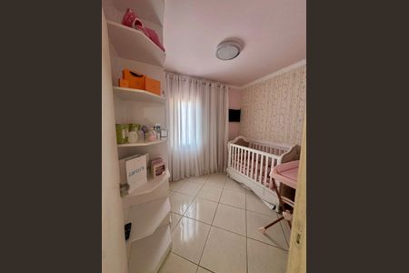 Casa à venda com 3 quartos, 201m² em Parque Sao Domingos, São Paulo