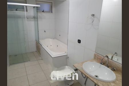 Casa à venda com 3 quartos, 320m² em Aclimação, São Paulo