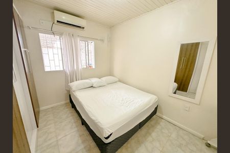 Quarto 1 de casa para alugar com 4 quartos, 150m² em Ingleses do Rio Vermelho, Florianópolis