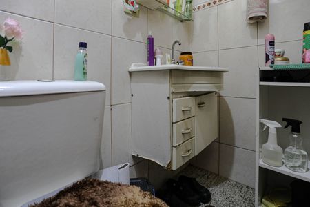 Apartamento para alugar com 55m², 2 quartos e sem vagaBanheiro 