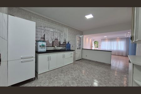 Casa para alugar com 120m², 3 quartos e sem vagaCozinha