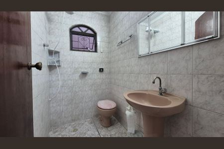 Casa para alugar com 120m², 3 quartos e sem vagaBanheiro