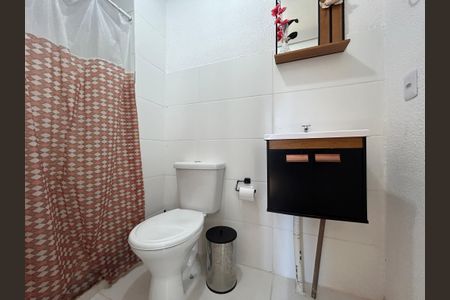 Apartamento à venda com 44m², 2 quartos e 1 vaga Apartamento à venda com 44m², 2 quartos e 1 vagaBanheiro