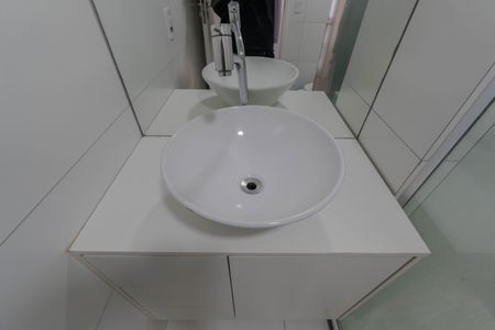 Banheiro de apartamento para alugar com 1 quarto, 25m² em Bela Vista, São Paulo