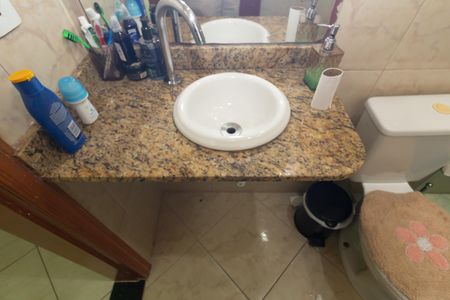 Casa para alugar com 98m², 3 quartos e 1 vaga Casa para alugar com 98m², 3 quartos e 1 vagaBanheiro 2