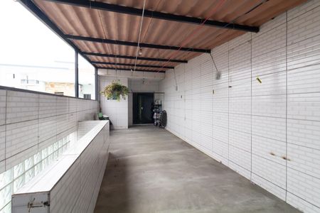 Casa para alugar com 98m², 3 quartos e 1 vaga Casa para alugar com 98m², 3 quartos e 1 vagaTerraço