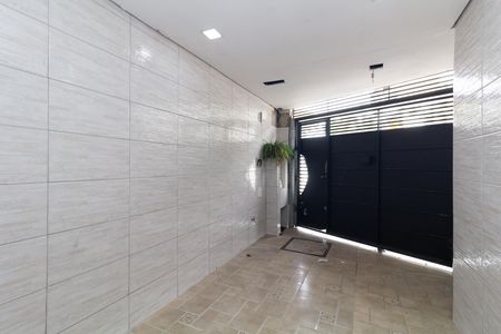 Garagem de casa para alugar com 3 quartos, 98m² em Itaquera, São Paulo