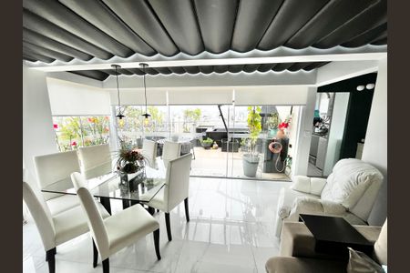 Apartamento à venda com 130m², 1 quarto e 2 vagasSala