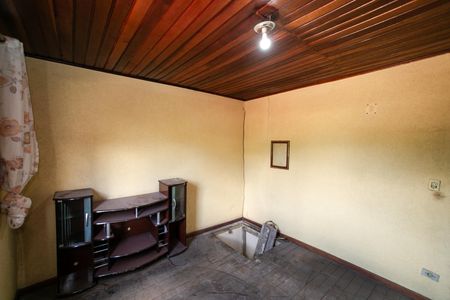 Quarto 1 de casa para alugar com 2 quartos, 140m² em Parque Casa de Pedra, São Paulo