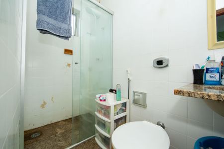 Apartamento à venda com 107m², 3 quartos e 1 vagaBANHEIRO2