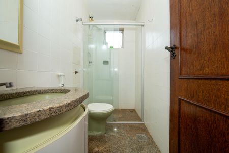 Apartamento à venda com 107m², 3 quartos e 1 vagaBANHEIRO1