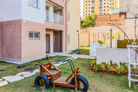 Apartamento para alugar com 43m², 2 quartos e 1 vaga Apartamento para alugar com 43m², 2 quartos e 1 vagaÁrea comum - Playground