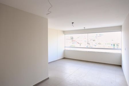 Sala de apartamento para alugar com 2 quartos, 74m² em Floresta, Belo Horizonte