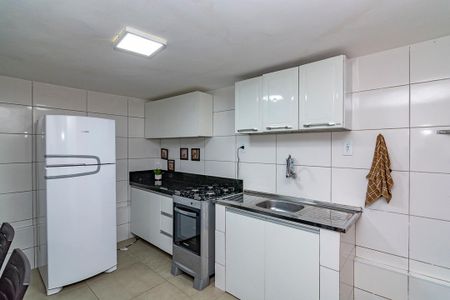 Cozinha de kitnet/studio para alugar com 1 quarto, 30m² em Calafate, Belo Horizonte