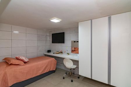 Quarto  de kitnet/studio para alugar com 1 quarto, 30m² em Calafate, Belo Horizonte