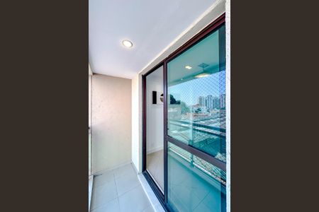 Apartamento à venda com 57m², 2 quartos e 1 vagaVaranda