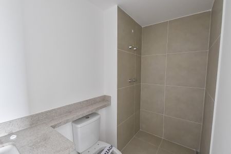 Apartamento à venda com 149m², 3 quartos e 2 vagas Apartamento à venda com 149m², 3 quartos e 2 vagasBanheiro da suíte 2