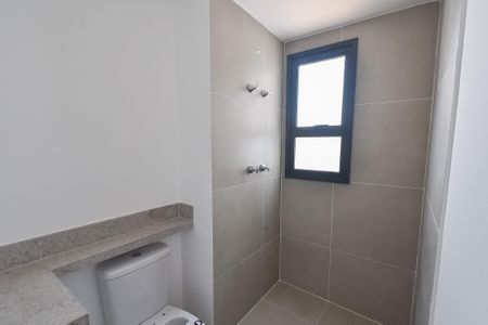 Apartamento à venda com 149m², 3 quartos e 2 vagas Apartamento à venda com 149m², 3 quartos e 2 vagasBanheiro da suíte 1