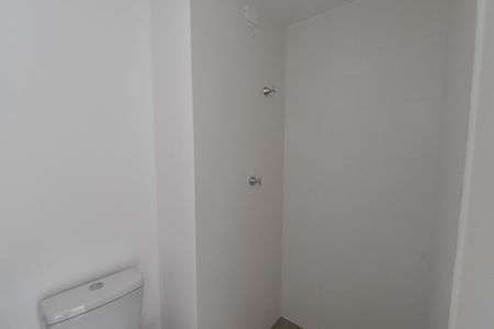 Apartamento à venda com 149m², 3 quartos e 2 vagas Apartamento à venda com 149m², 3 quartos e 2 vagasBanheiro de serviço