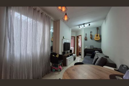 Sala de apartamento à venda com 2 quartos, 55m² em Vila Curuçá, Santo André