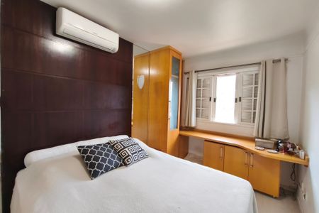 Casa de condomínio à venda com 151m², 4 quartos e 2 vagasQuarto 4