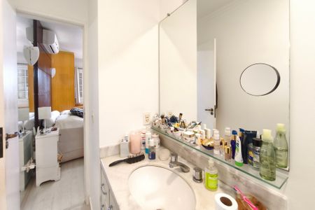 Casa de condomínio à venda com 151m², 4 quartos e 2 vagasBanheiro Suíte