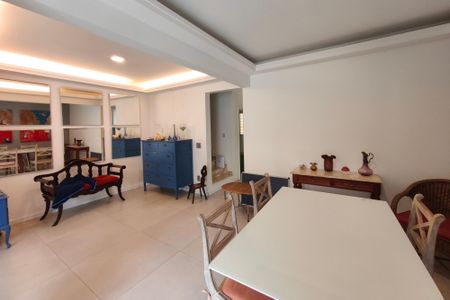 Casa de condomínio à venda com 151m², 4 quartos e 2 vagasSala de Jantar