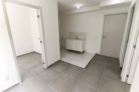 Sala de apartamento para alugar com 2 quartos, 33m² em Vila Suzana, São Paulo
