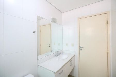 Apartamento à venda com 160m², 2 quartos e 3 vagas Apartamento à venda com 160m², 2 quartos e 3 vagasBanheiro