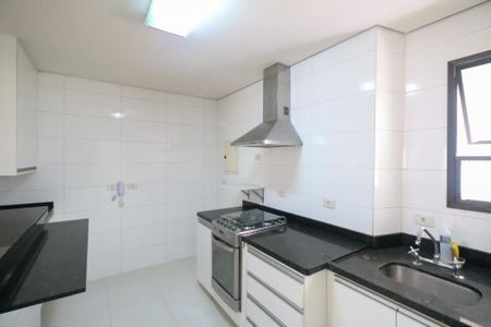 Apartamento à venda com 160m², 2 quartos e 3 vagas Apartamento à venda com 160m², 2 quartos e 3 vagasCozinha