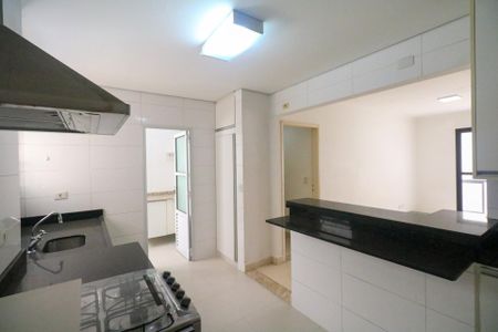 Apartamento à venda com 160m², 2 quartos e 3 vagas Apartamento à venda com 160m², 2 quartos e 3 vagasCozinha