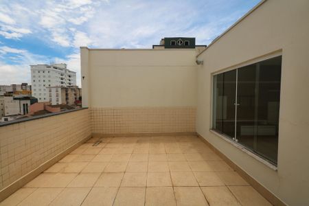 Apartamento à venda com 160m², 2 quartos e 3 vagas Apartamento à venda com 160m², 2 quartos e 3 vagasTerraço