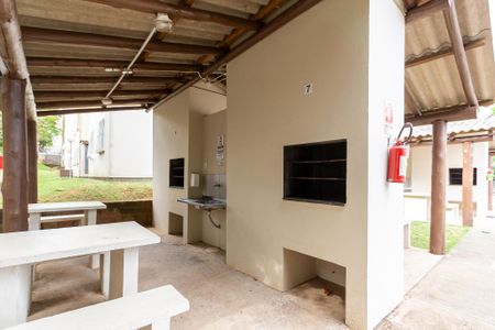 Apartamento para alugar com 50m², 2 quartos e 1 vaga Apartamento para alugar com 50m², 2 quartos e 1 vagaÁrea comum - Churrasqueira