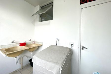 Apartamento à venda com 80m², 3 quartos e 1 vagaÁrea de Serviço