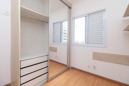 Apartamento à venda com 78m², 3 quartos e 2 vagasQuarto 2