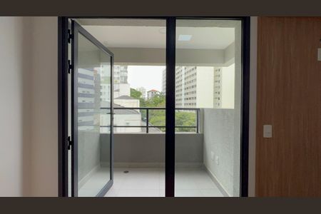 Varanda de kitnet/studio à venda com 1 quarto, 23m² em Perdizes, São Paulo