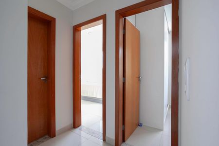 Apartamento à venda com 120m², 2 quartos e 2 vagasCorredor