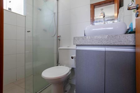 Apartamento à venda com 120m², 2 quartos e 2 vagasBanheiro da suíte 