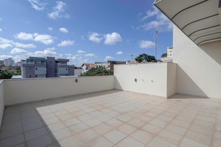 Apartamento à venda com 120m², 2 quartos e 2 vagasCobertura