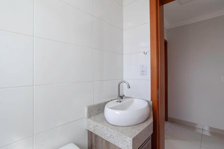 Apartamento à venda com 120m², 2 quartos e 2 vagasBanheiro social 
