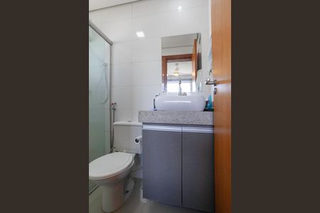 Apartamento à venda com 120m², 2 quartos e 2 vagasBanheiro da suíte 